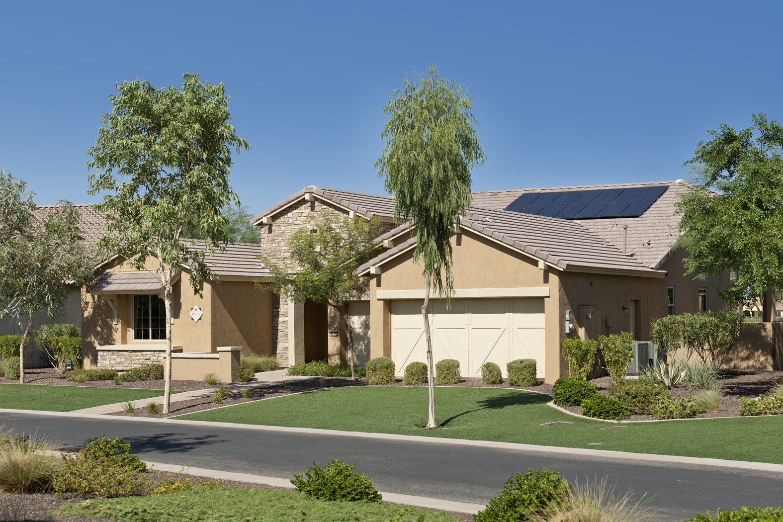 Arizona home with rooftop solar panels showing roof layout planning for solar-ready performance